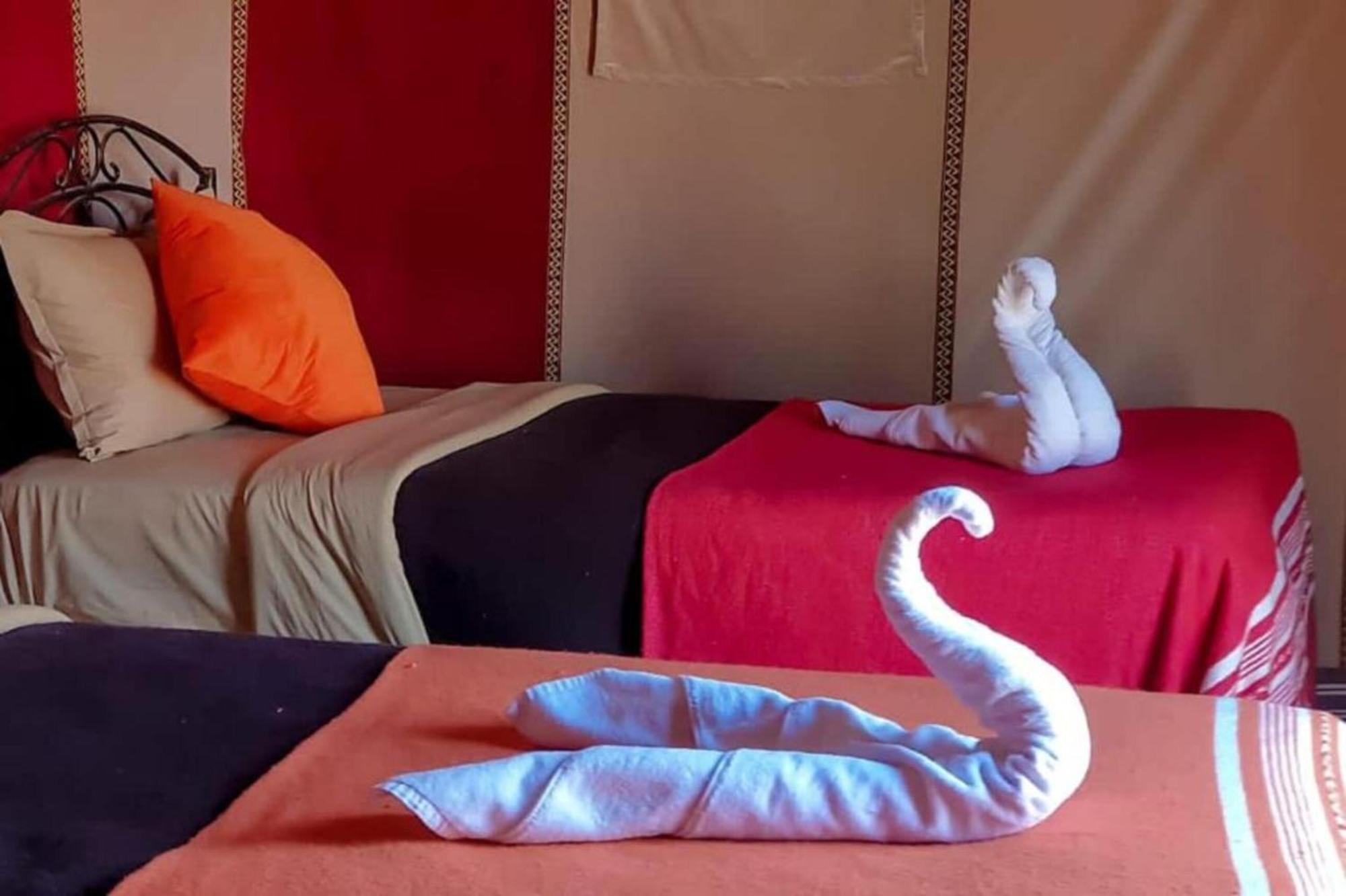 Camel Trekking Desert Camp เมอร์ซูกา ภายนอก รูปภาพ