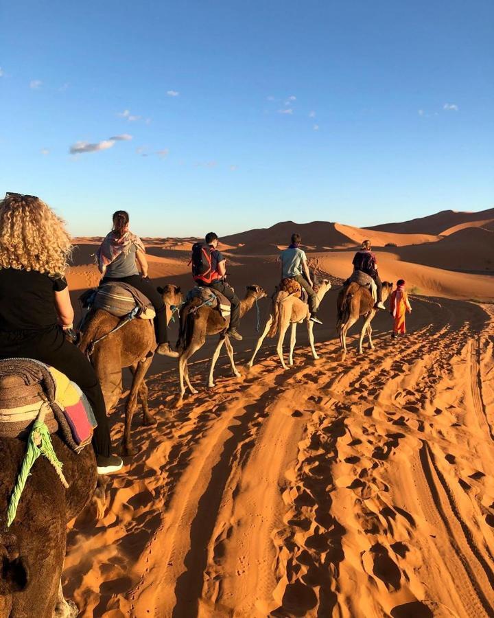 Camel Trekking Desert Camp เมอร์ซูกา ภายนอก รูปภาพ